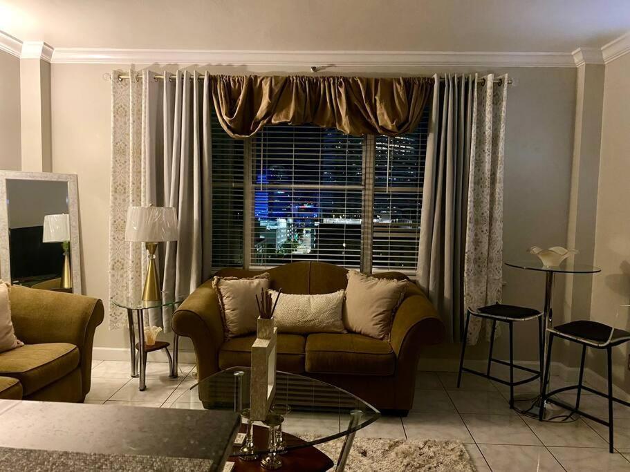 Cozy Downtown Condominium Jacksonville Luaran gambar