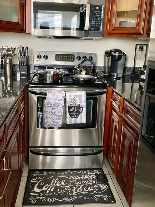 Cozy Downtown Condominium Jacksonville Luaran gambar
